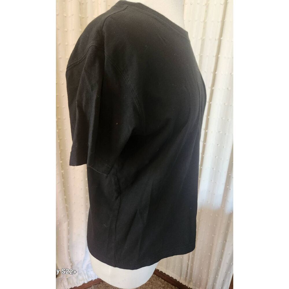 E63 Liz Claiborne Lizsport Black t shirt